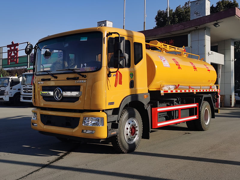 東風D9   12方  吸糞車