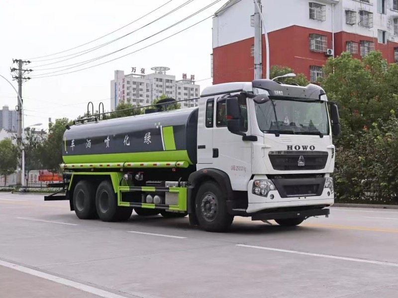 重汽豪沃   15-18噸   型綠化噴灑車