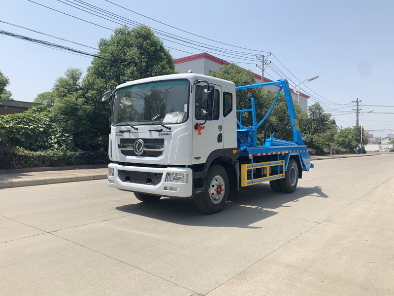 東風D9    8方  擺臂（bì）式（shì）垃圾車